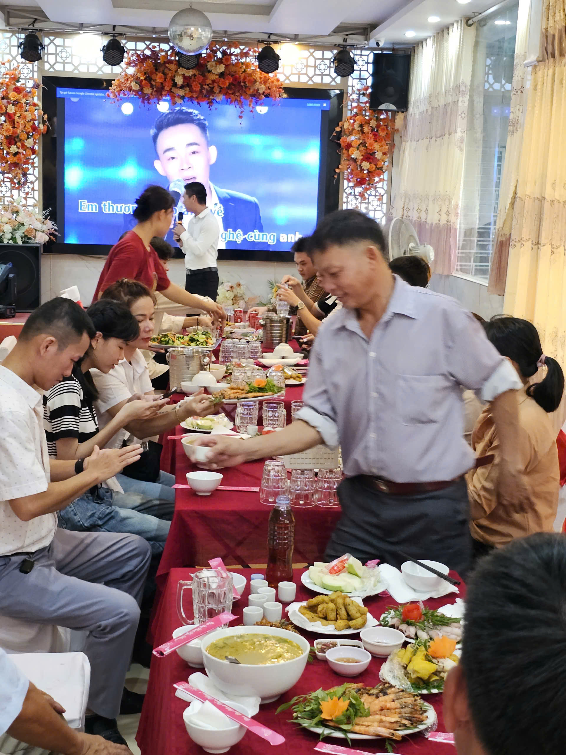 tiec-chia-tay-hoc-vien-du-hoc-TDJ