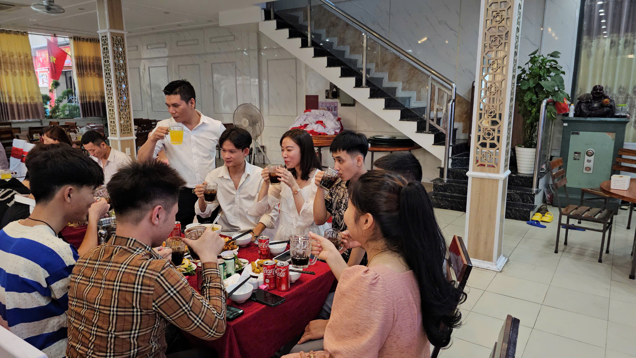 tiec-chia-tay-hoc-vien-du-hoc-thang-9