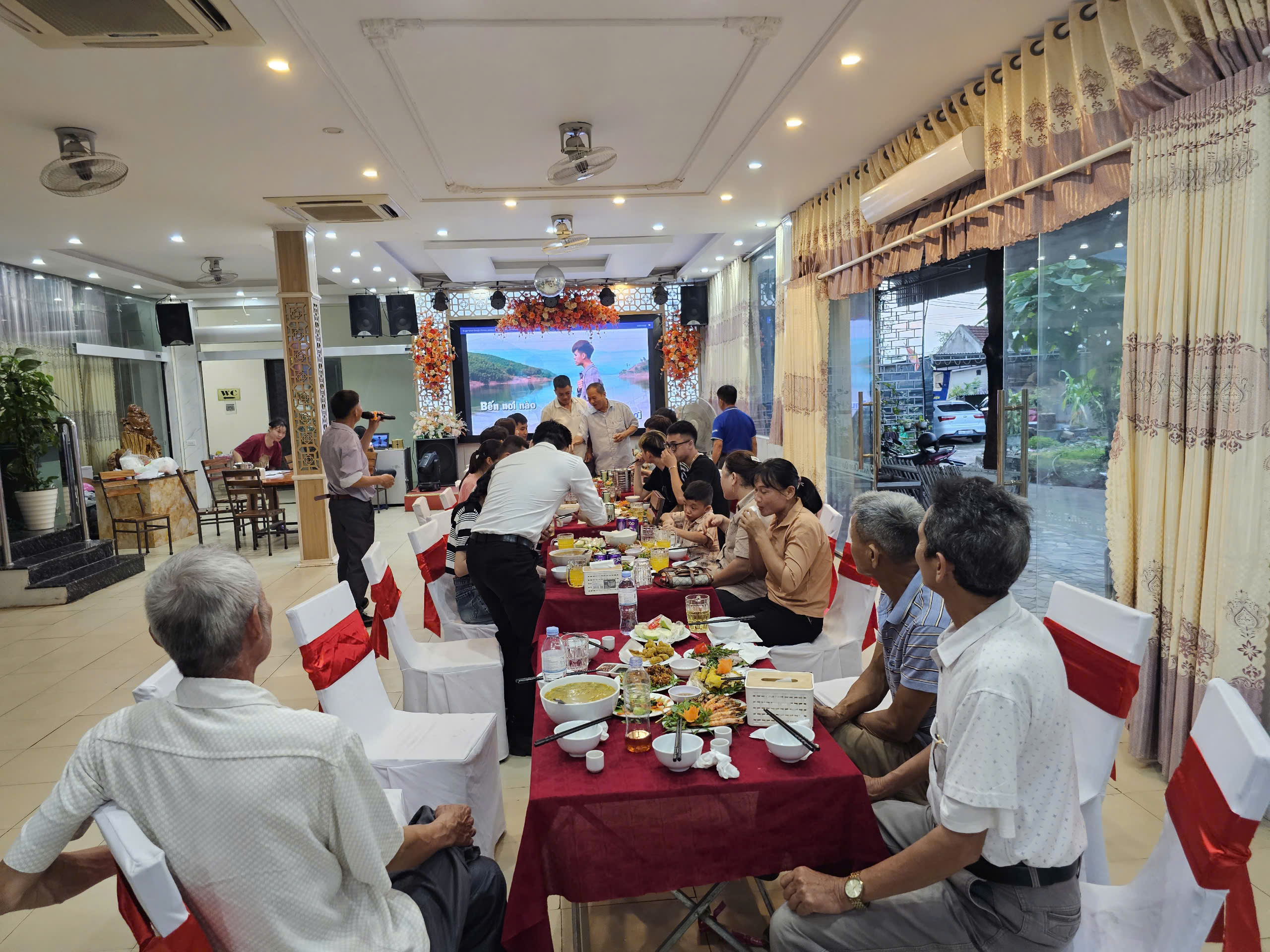 tiec-chia-tay-hoc-vien-du-hoc-thang-9